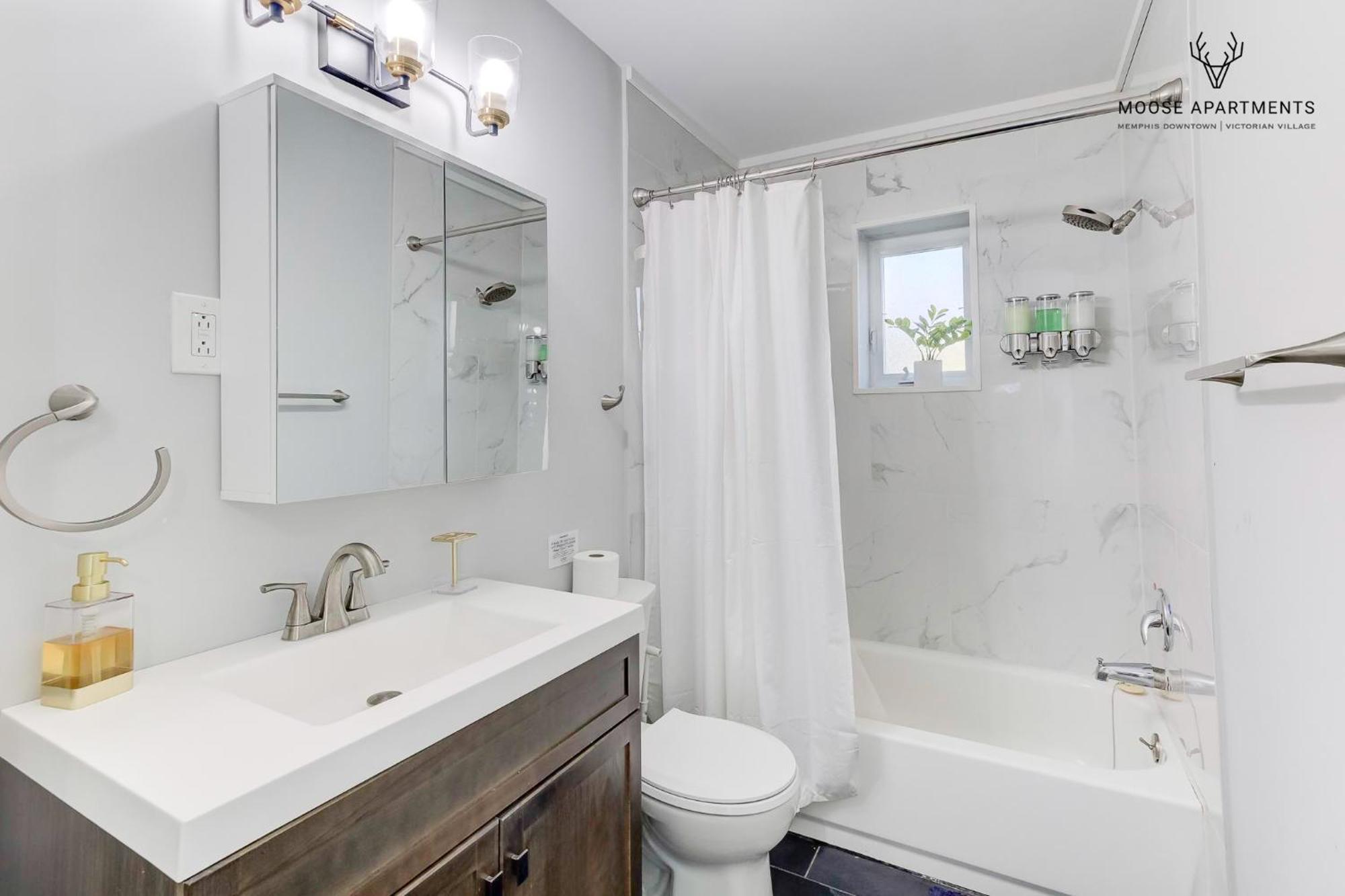 The Moose #6 - Modern Luxe Studio With Free Parking & King Bed Memphis Exterior foto